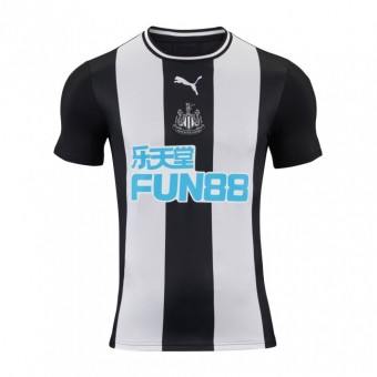 Футбольная футболка для детей Newcastle United Домашняя 2019 2020 XL (рост 152 см)